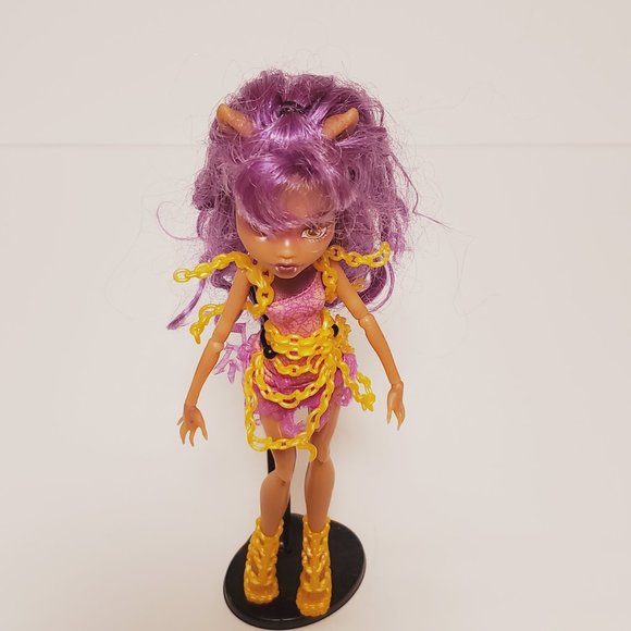 Monster High Haunted Fit Ghostly ClawdeenWolf Doll - Picture 4 of 8